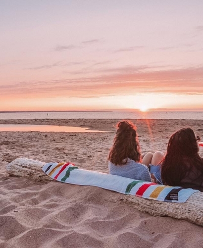 City Life, Coastal Vibes: 6 Ways To Soak Up The Island Essence 14