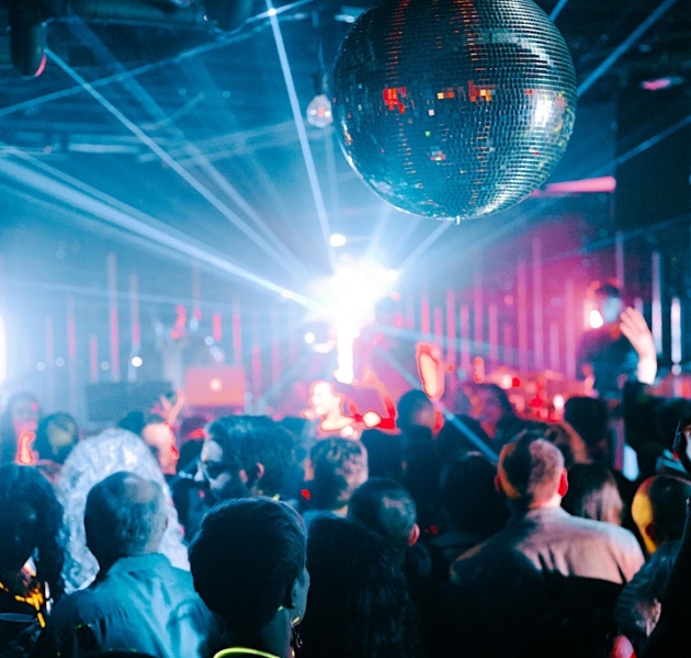 You Should Be Dancing! - Ultimate NYE Dance Party at Trailside 2